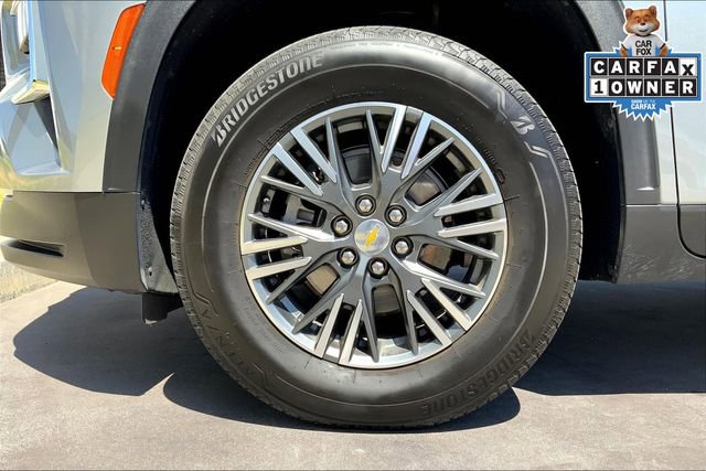 Used 2024 Chevrolet Traverse LT image 9