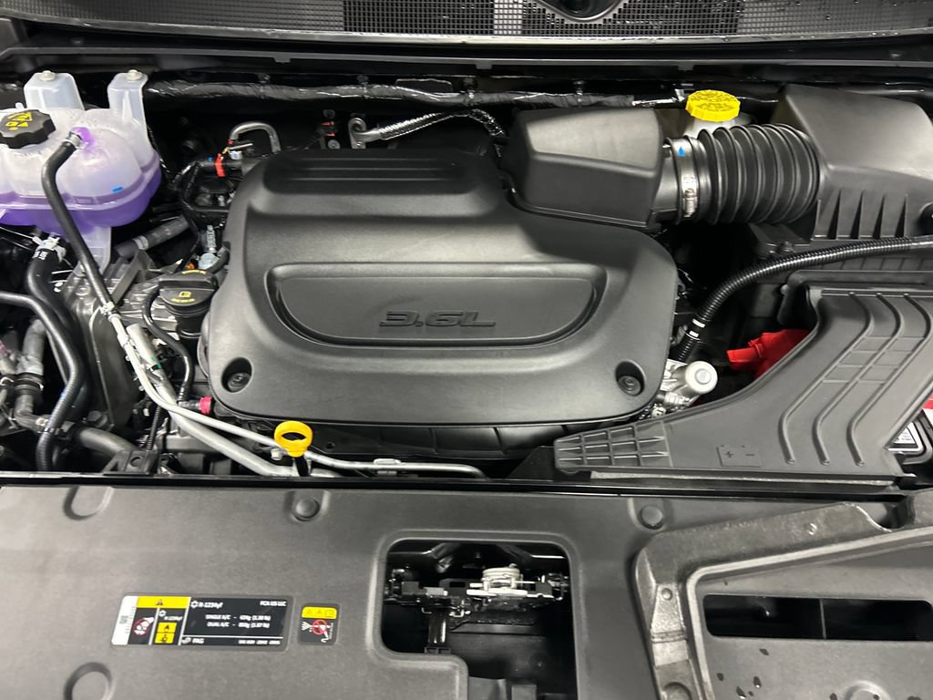 New 2027 Chrysler Pacifica Select w/ Family Tech Group FWD image 25