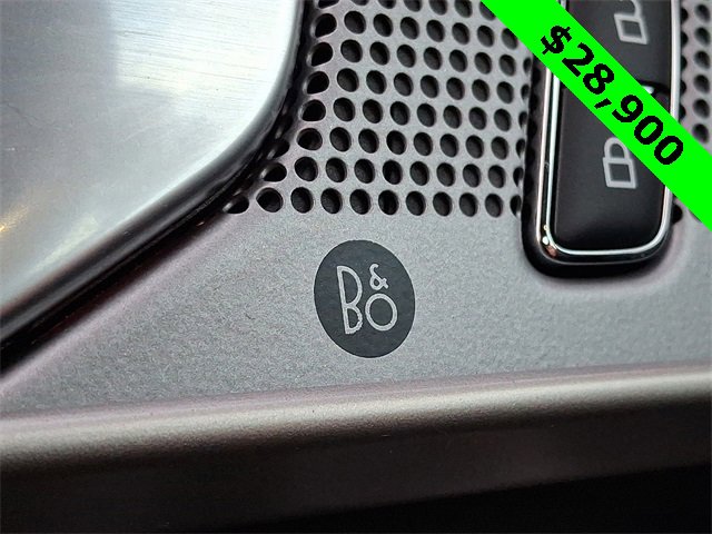 Used 2023 Ford Explorer ST-Line w/ Class IV Trailer Tow Package image 27