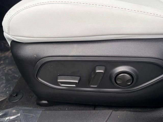 New 2026 Jeep Cherokee Limited image 16