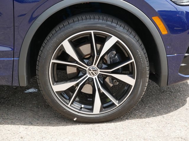 Certified 2023 Volkswagen Tiguan SEL R-Line AWD/4WD image 9