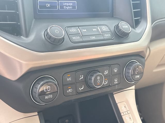 Used 2017 GMC Acadia Denali w/ Technology Package AWD/4WD image 19