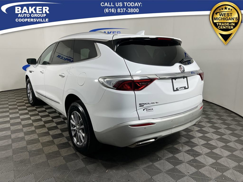 Used 2023 Buick Enclave Essence image 7