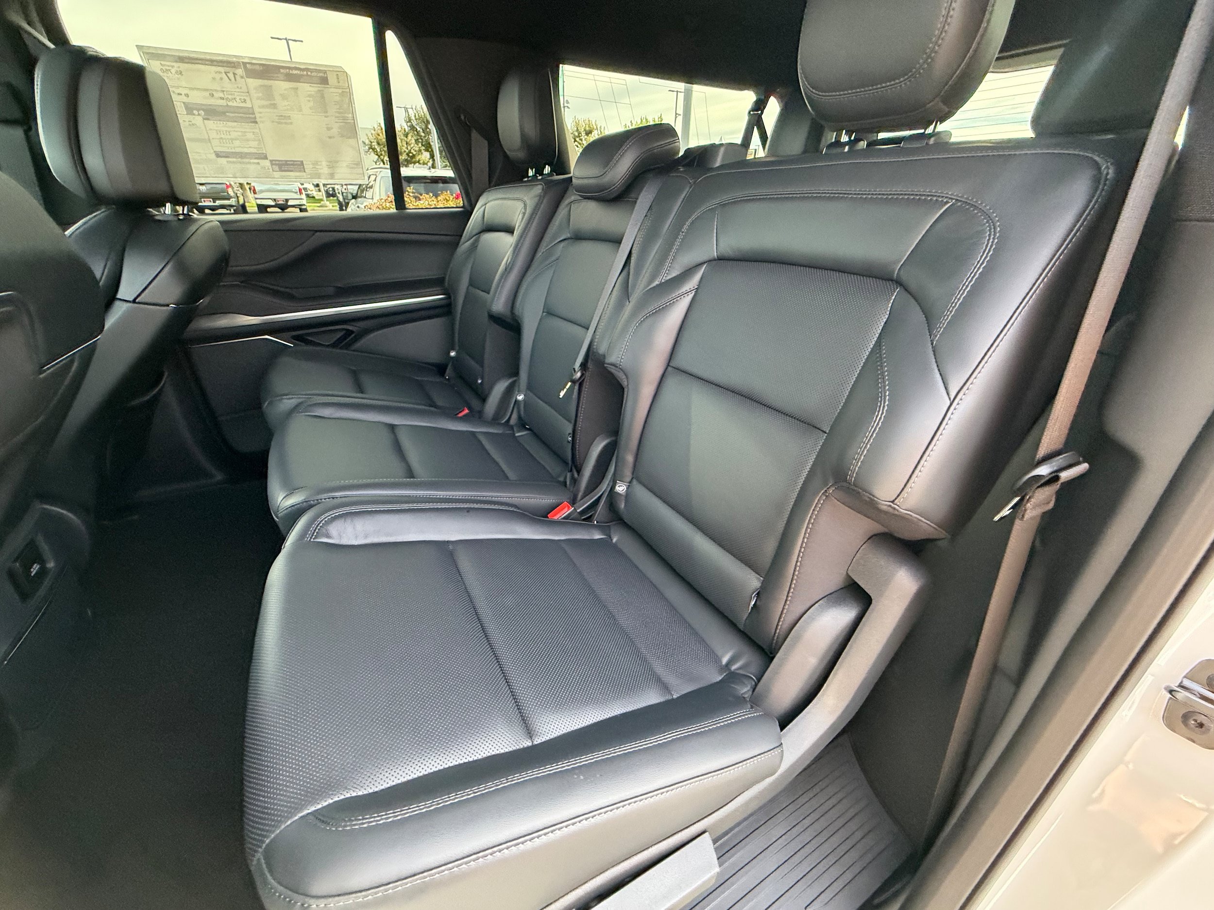 New 2027 Lincoln Navigator L Reserve w/ Jet Appearance Package AWD/4WD image 14