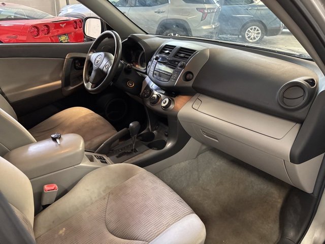 Used 2011 Toyota RAV4 2WD image 26