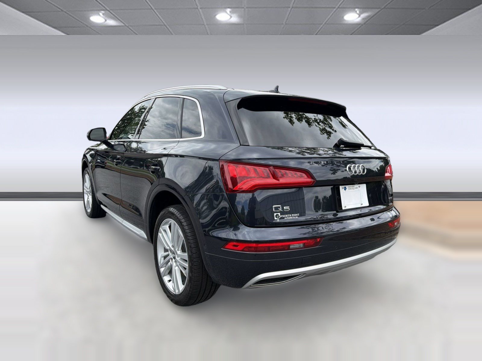 Used 2019 Audi Q5 Prestige w/ Prestige Package AWD/4WD image 3