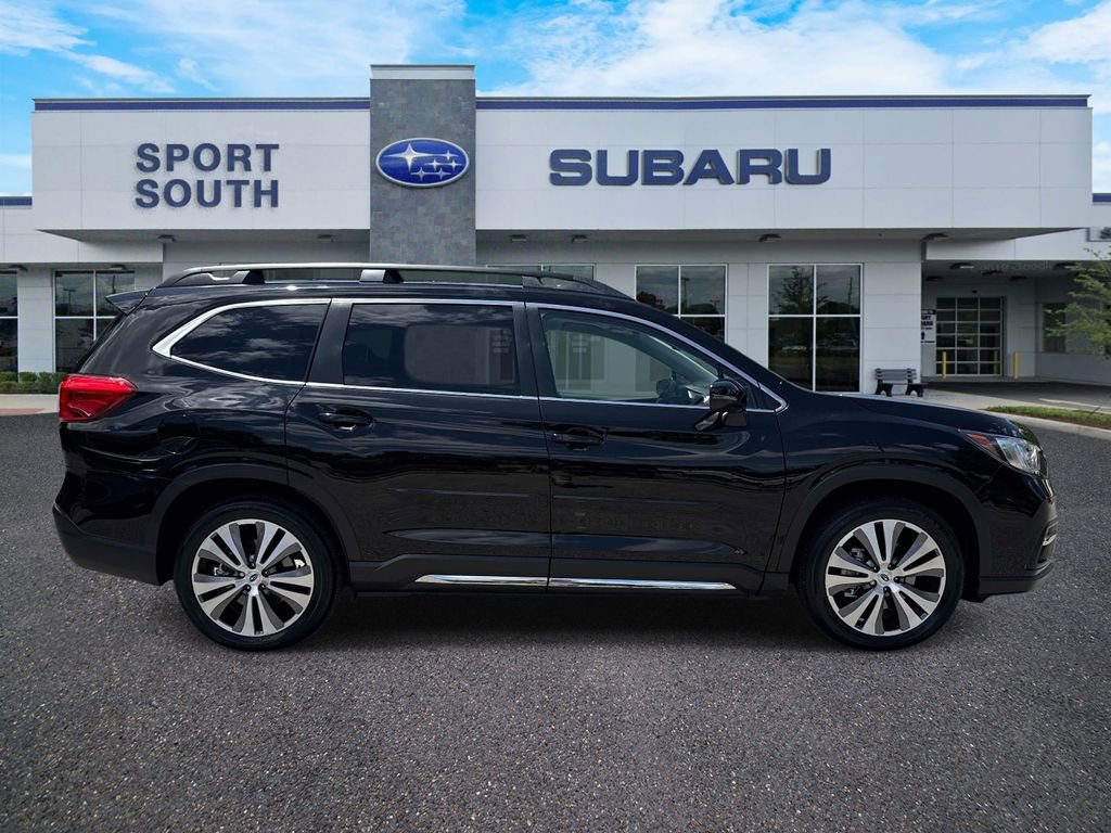 Used 2022 Subaru Ascent Limited w/ Technology Package image 2
