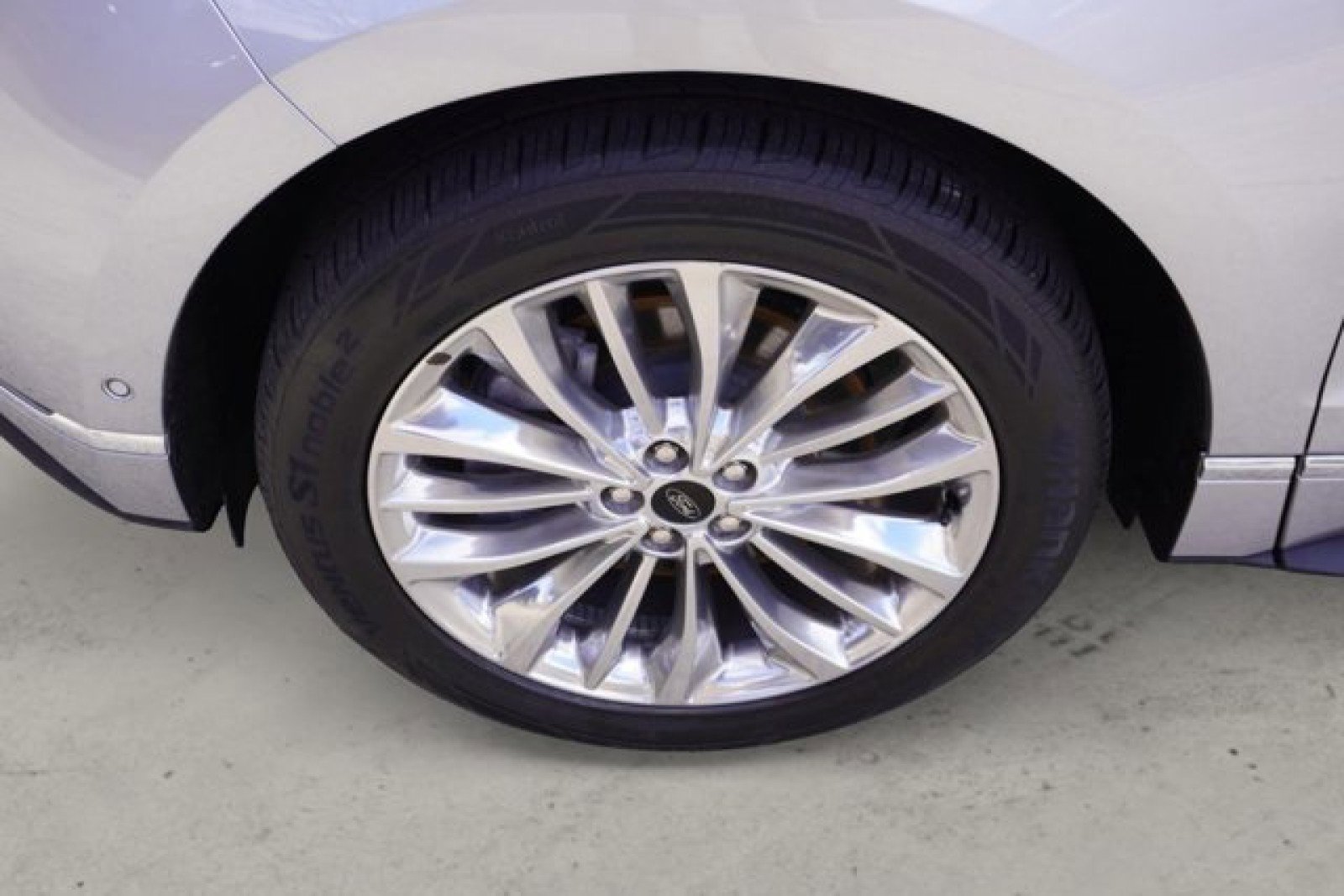 Used 2022 Ford Edge Titanium w/ Equipment Group 301A image 11