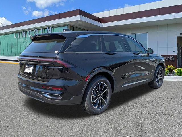 New 2026 Lincoln Nautilus Premier image 4