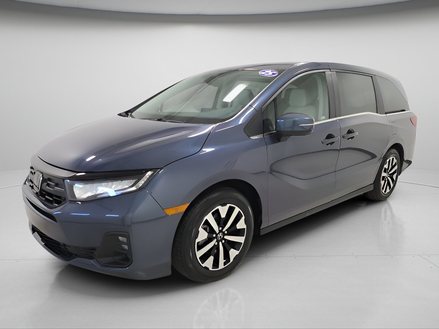 Used 2025 Honda Odyssey EX-L image 3