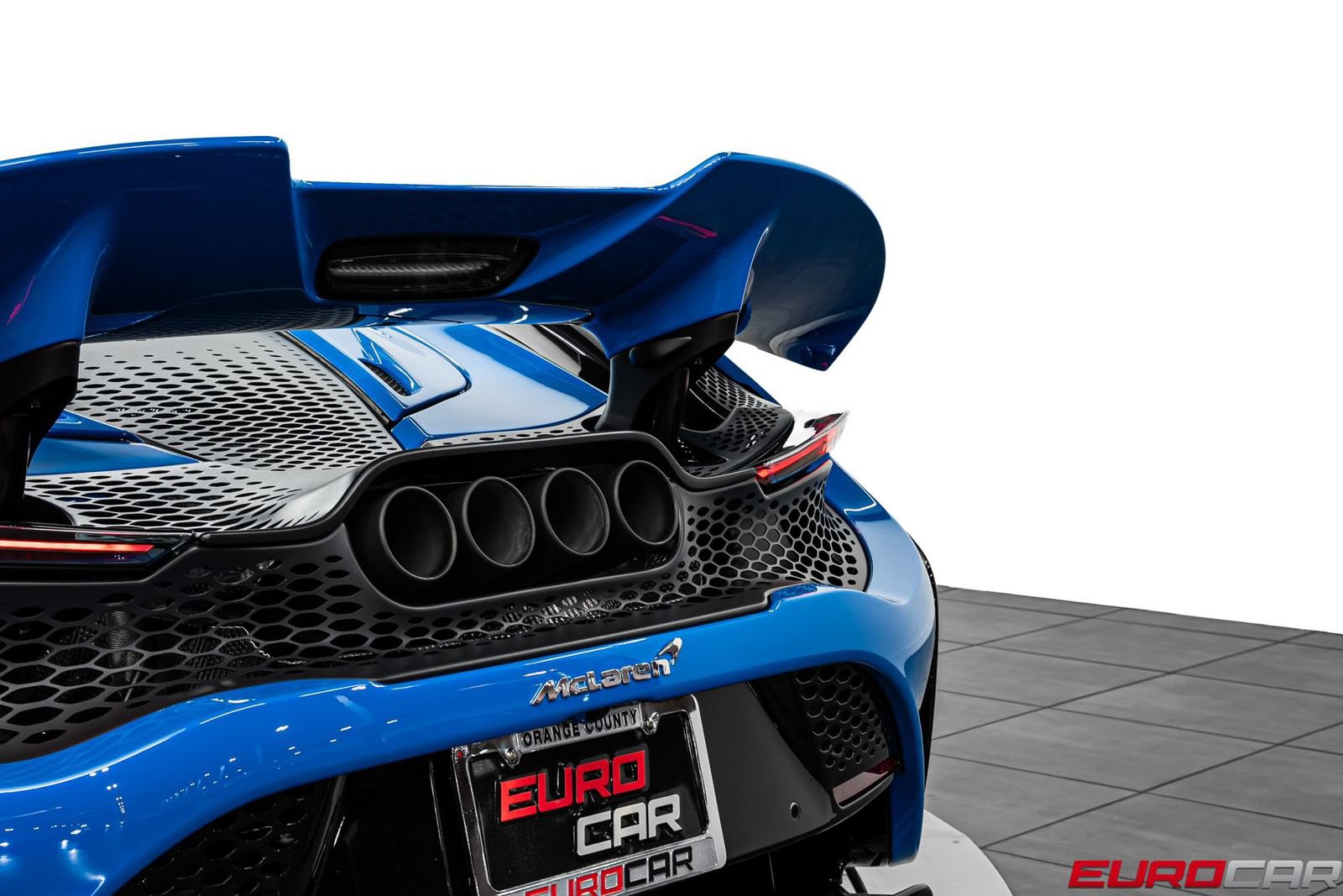 Used 2022 McLaren 765LT RWD image 27