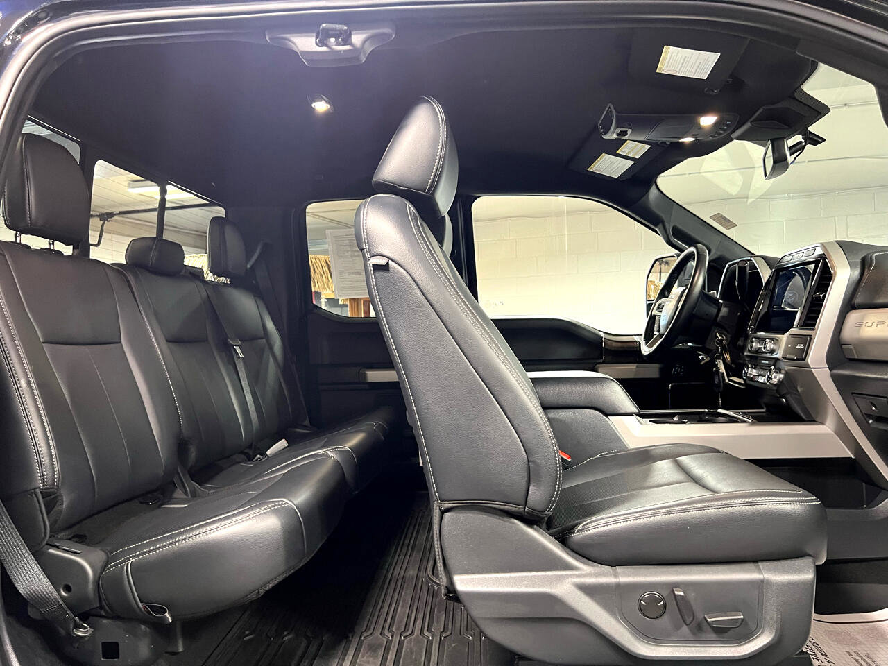 Used 2022 Ford F250 Lariat image 21