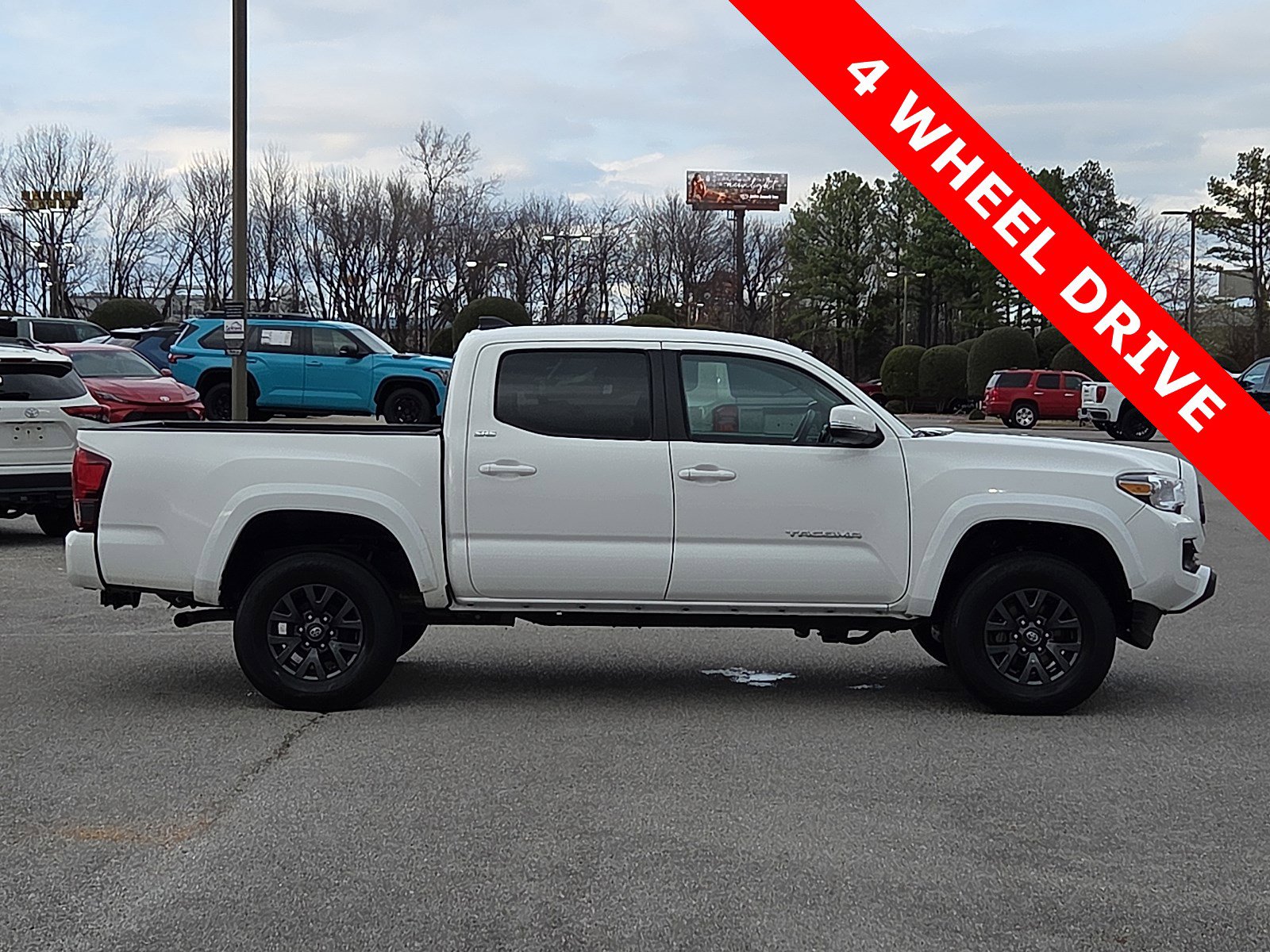 Used 2023 Toyota Tacoma SR5 w/ Technology Package image 6