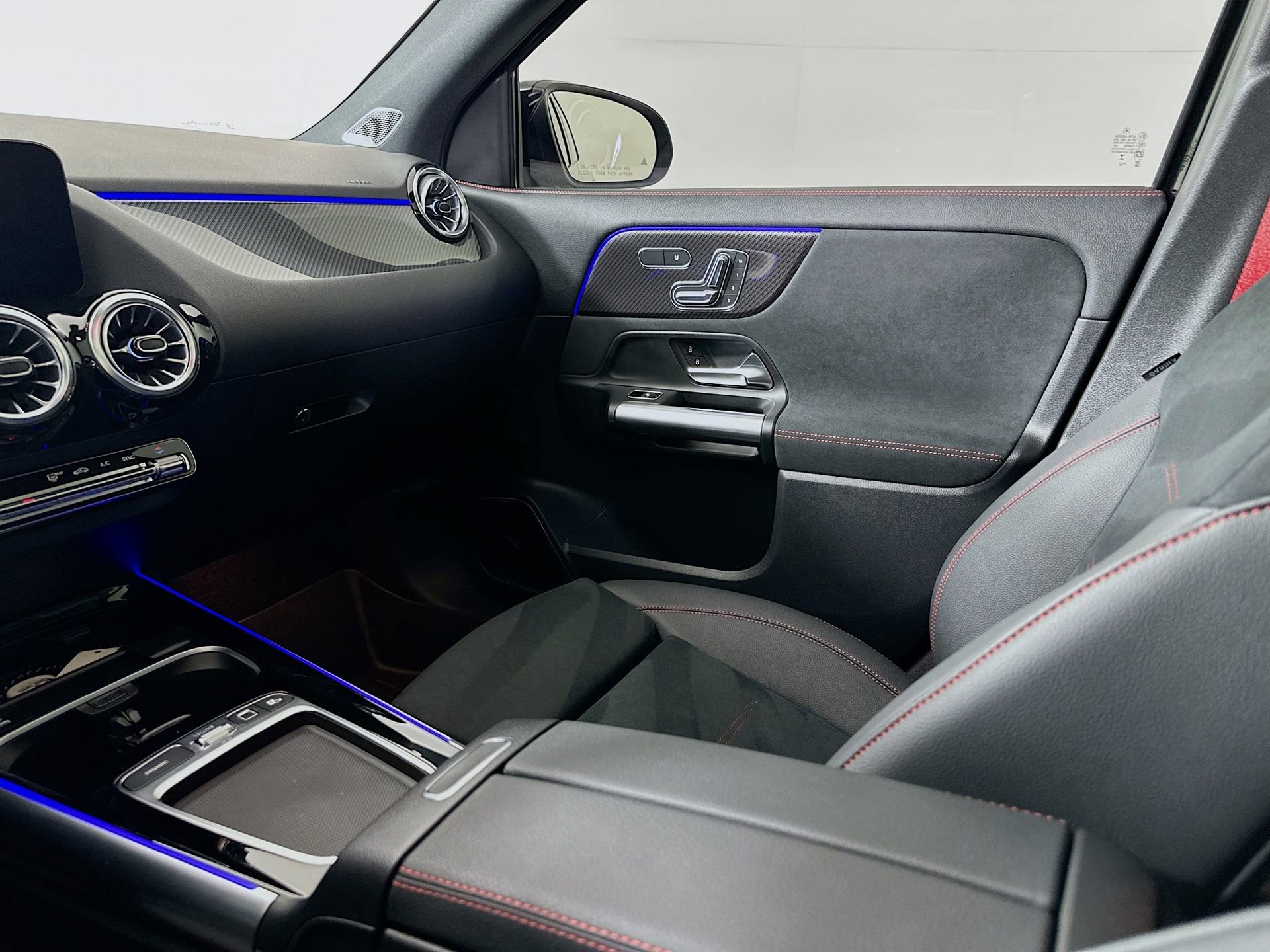 Certified 2026 Mercedes-Benz GLA 35 AMG 4MATIC image 24