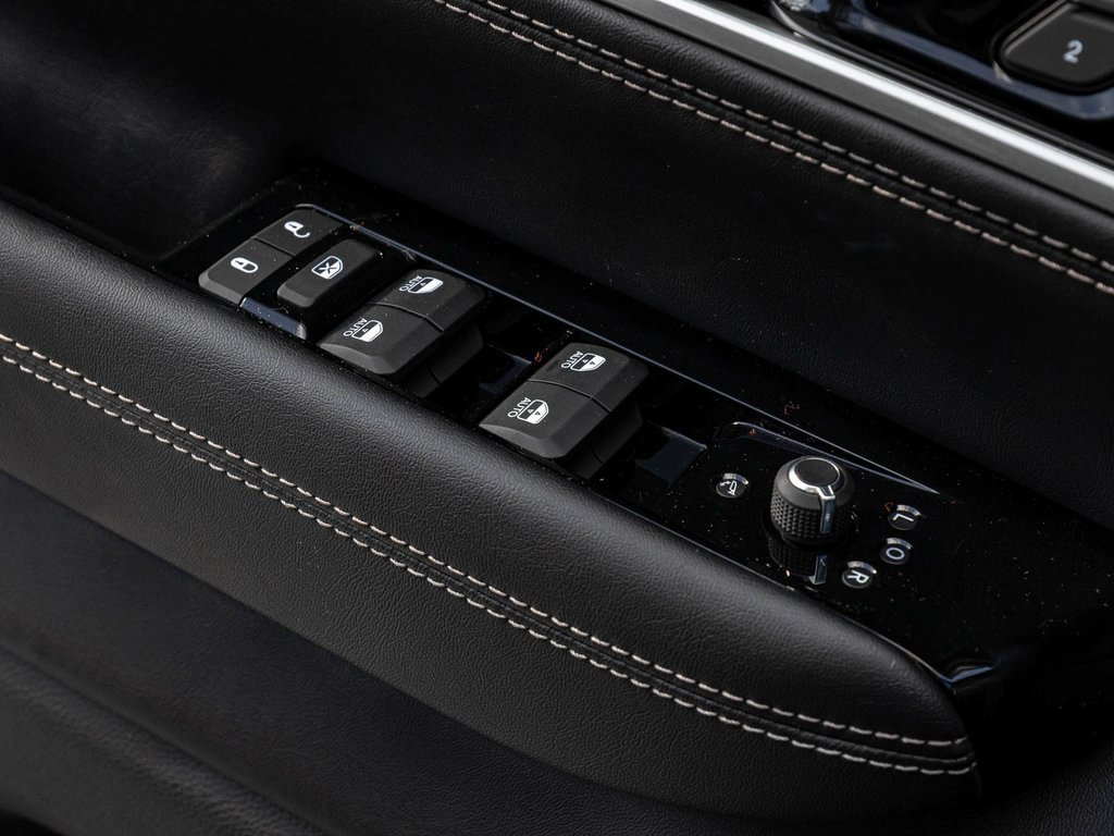 New 2025 Jeep Wagoneer Series III image 12