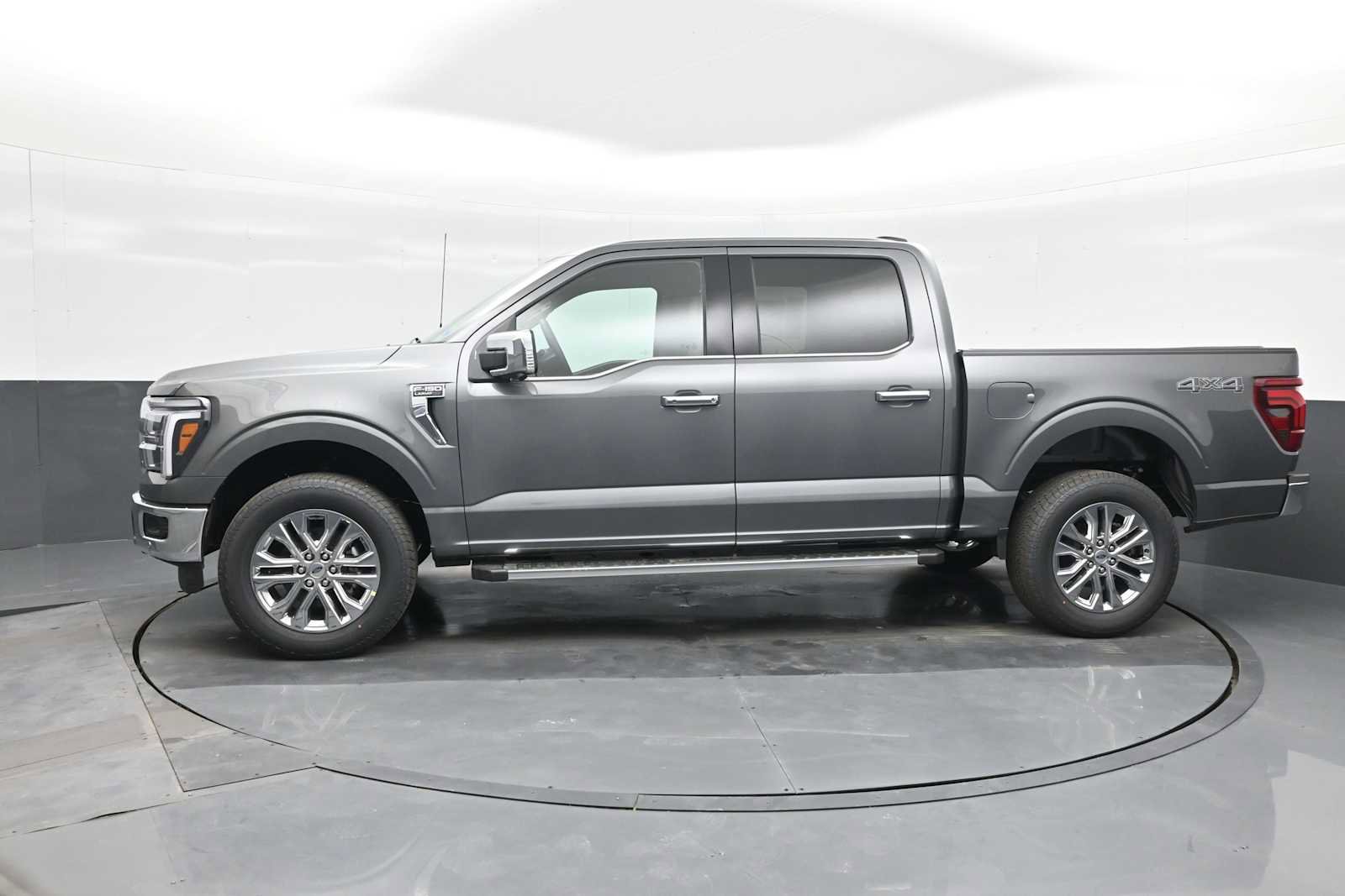 New 2026 Ford F150 Lariat w/ Equipment Group 501A Mid image 5