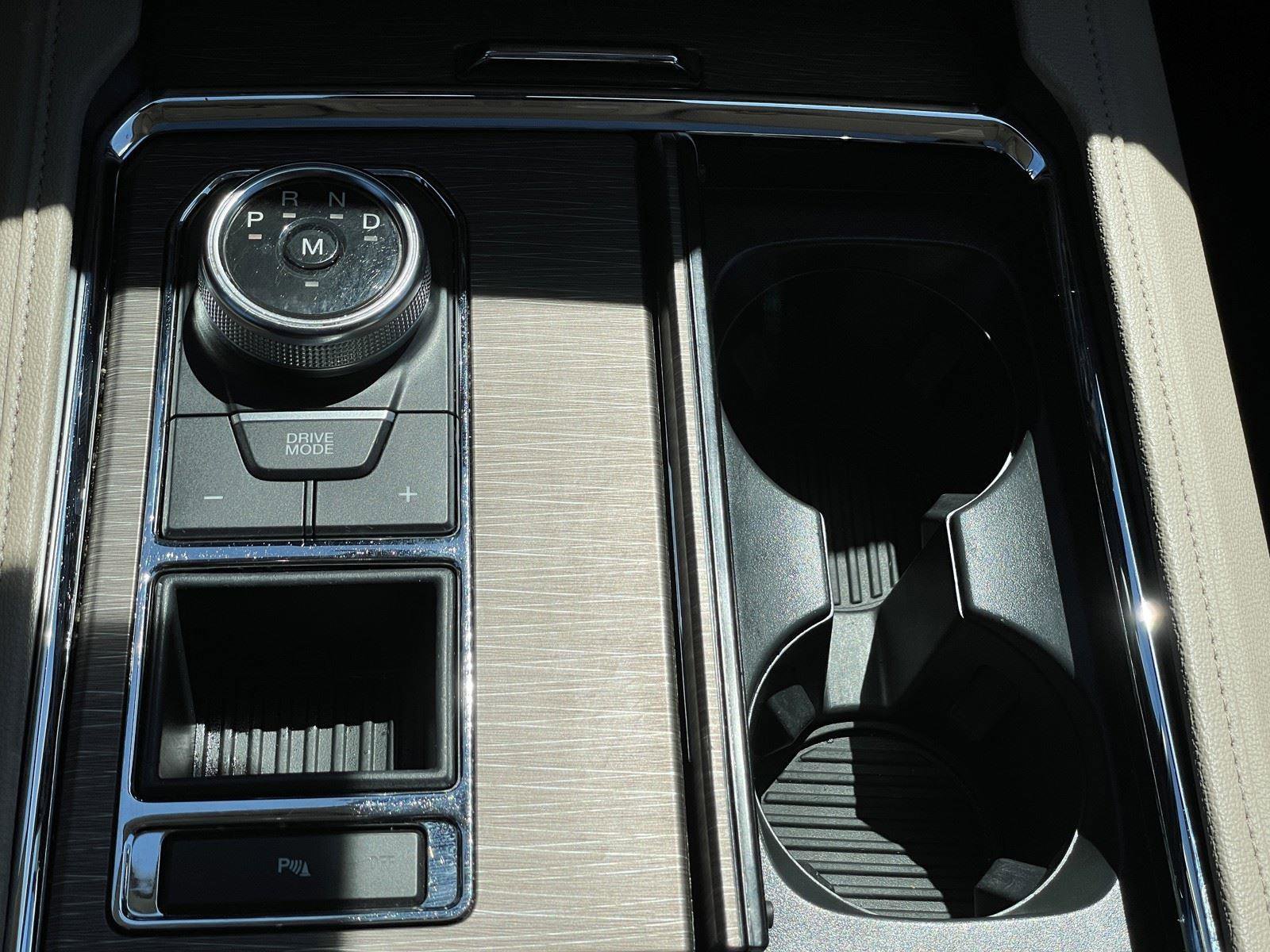 Used 2024 Ford Expedition Limited RWD image 28
