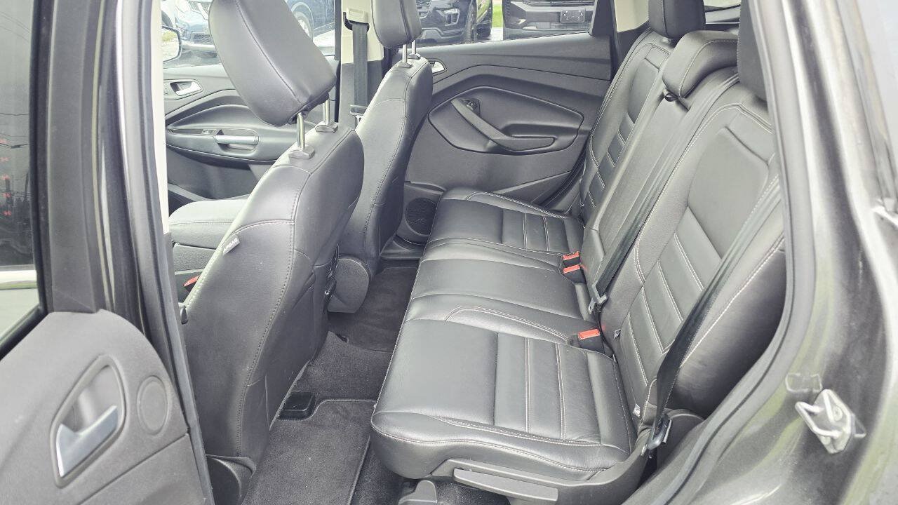 Used 2019 Ford Escape Titanium AWD/4WD image 11