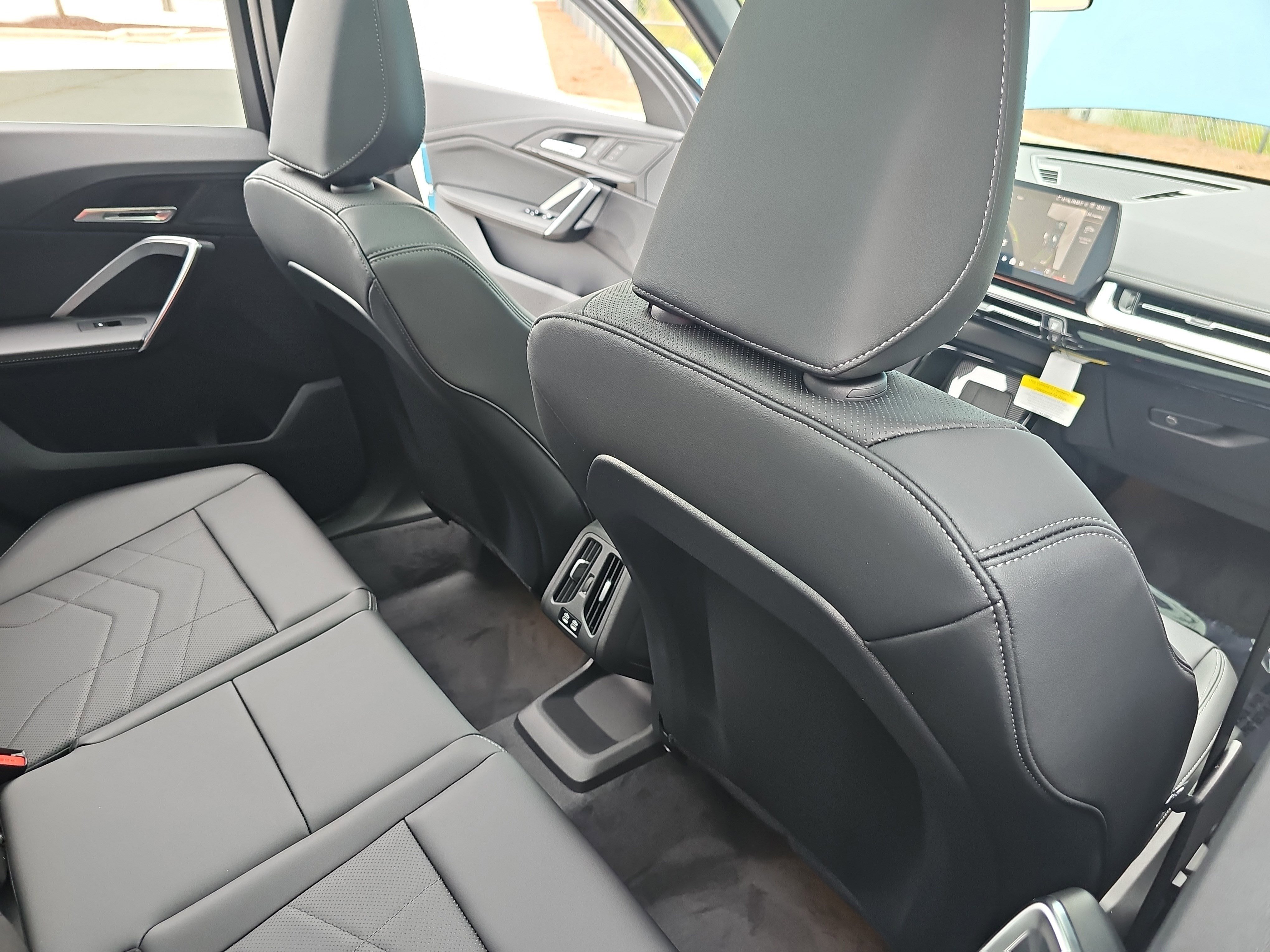 New 2025 BMW X1 xDrive28i w/ Technology Package image 11