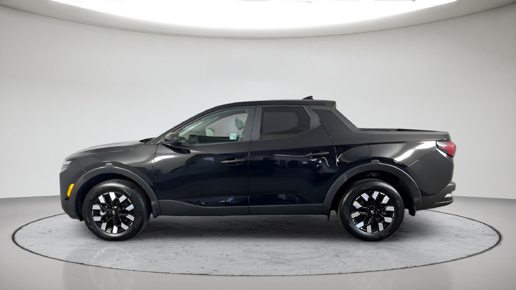 Used 2025 Hyundai Santa Cruz SE AWD/4WD image 8