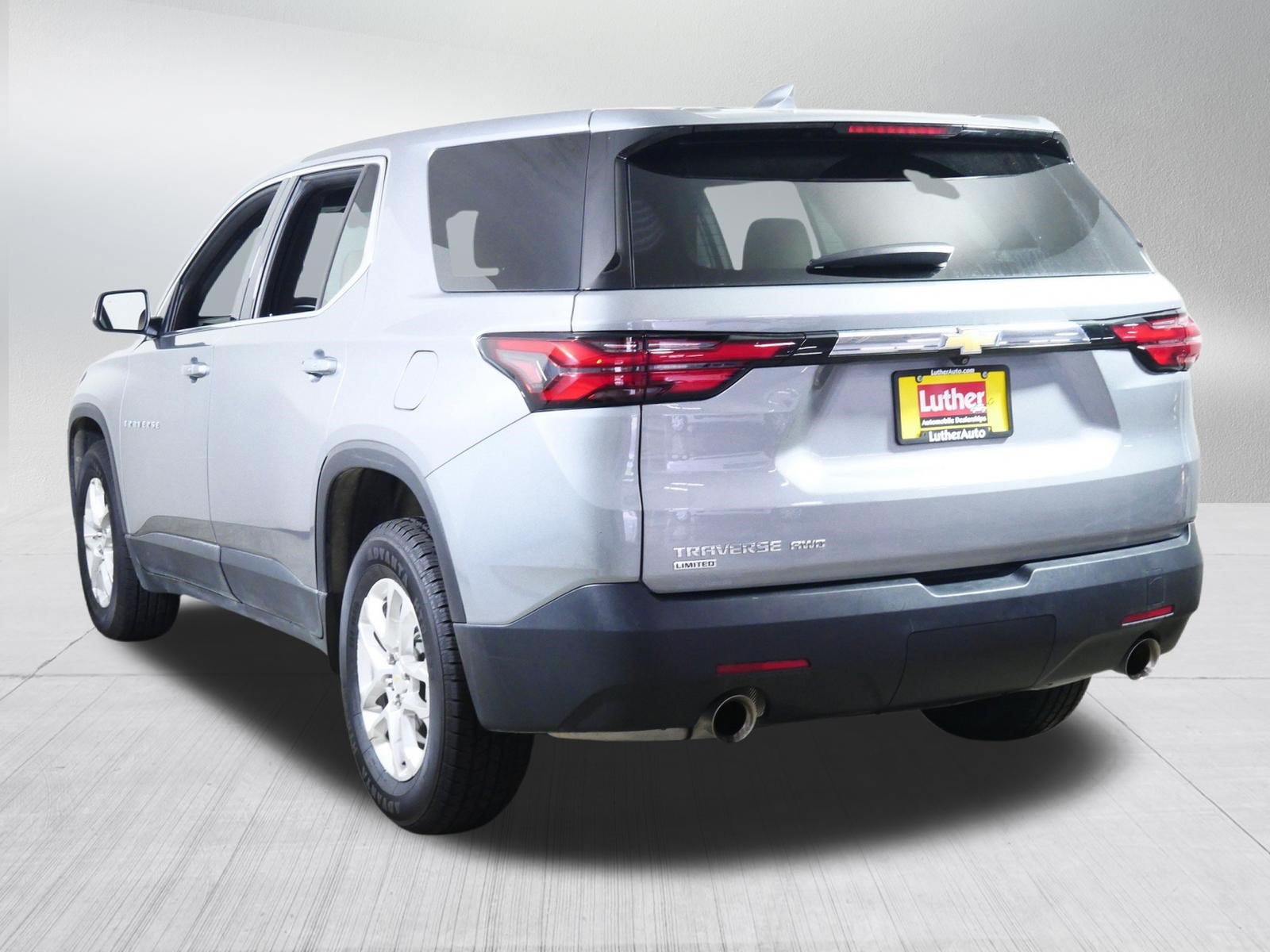 Certified 2024 Chevrolet Traverse LS w/ Safety Package AWD/4WD image 5