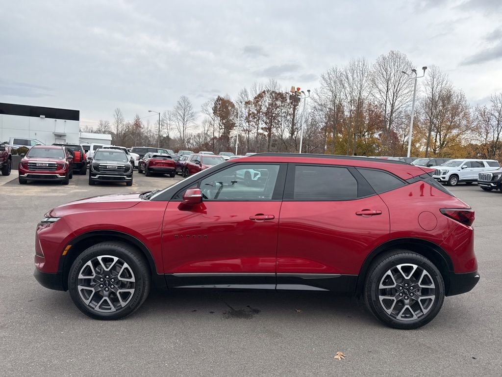 Used 2023 Chevrolet Blazer RS w/ Driver Confidence II Package image 2