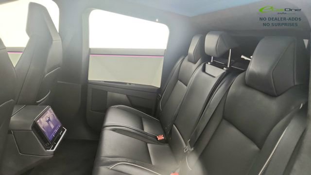 Used 2024 Tesla Cybertruck AWD Crew Cab image 27