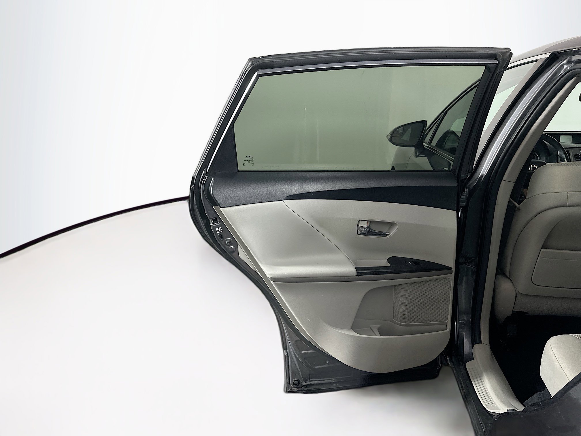 Used 2014 Toyota Venza LE w/ LE Convenience Package FWD image 23