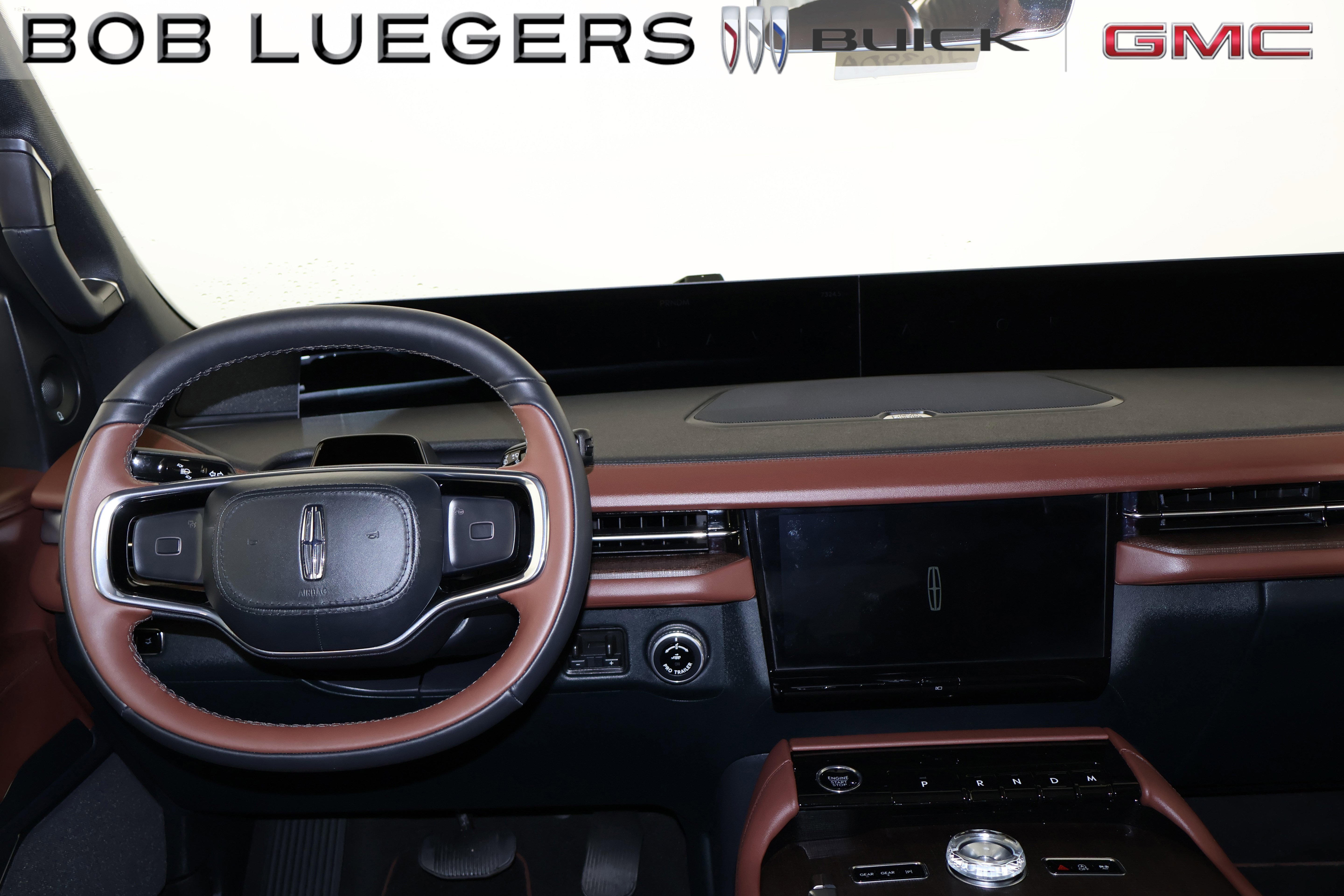 Used 2026 Lincoln Navigator Reserve AWD/4WD image 14