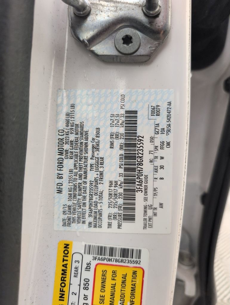 Used 2016 Ford Fusion SE image 45