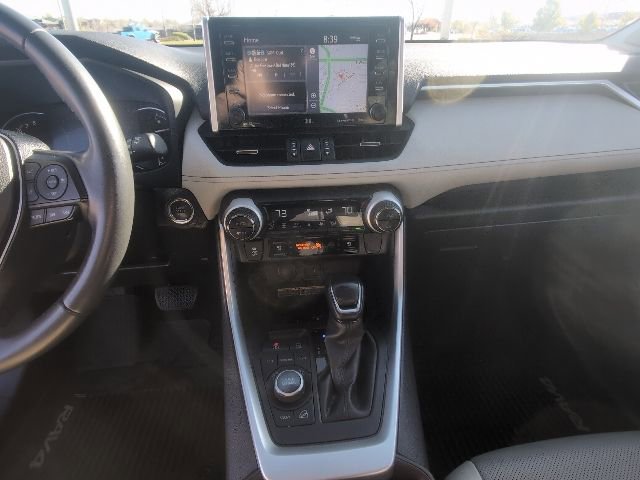 Used 2021 Toyota RAV4 Limited AWD/4WD image 26