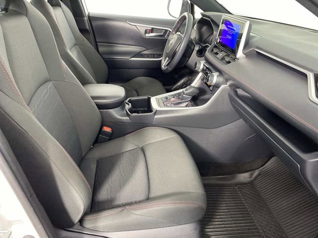 Used 2024 Toyota RAV4 SE AWD/4WD image 11
