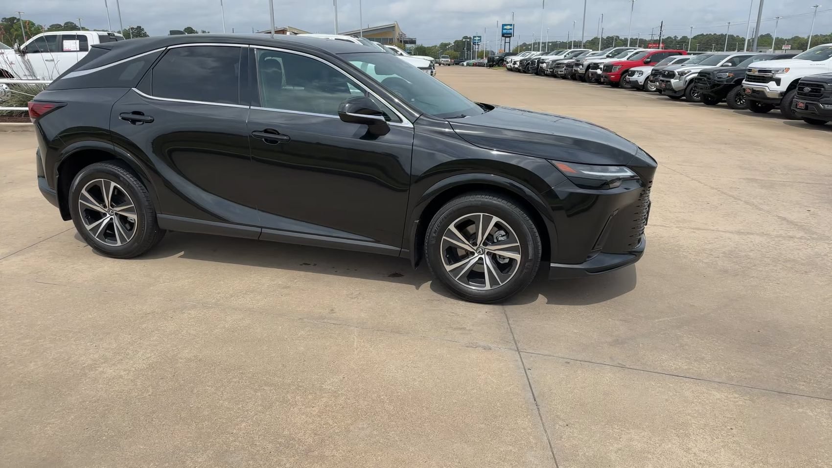 Used 2024 Lexus RX 350 FWD w/ Technology Package image 9