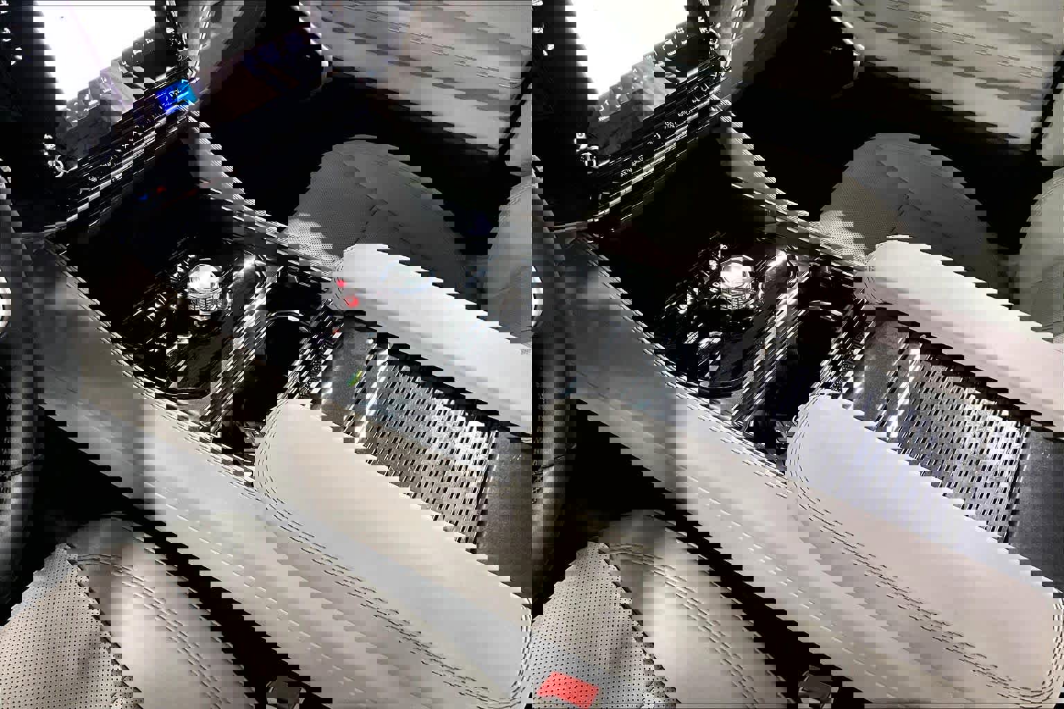 Used 2022 Jeep Wagoneer Series I w/ Premium Group I image 17