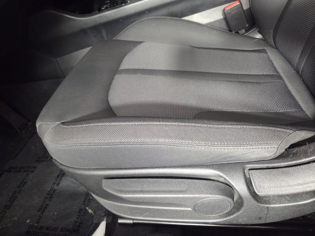 Used 2022 Kia K5 LX FWD image 11