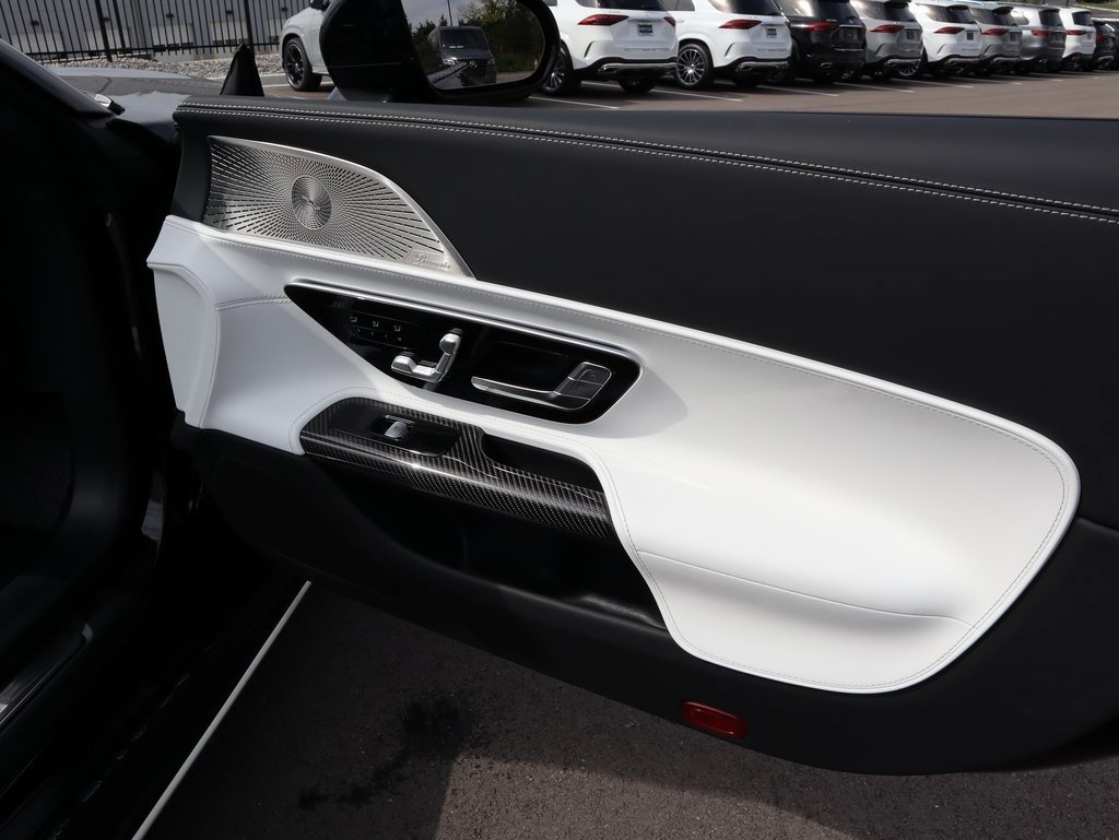 New 2026 Mercedes-Benz SL 55 AMG 4MATIC image 9
