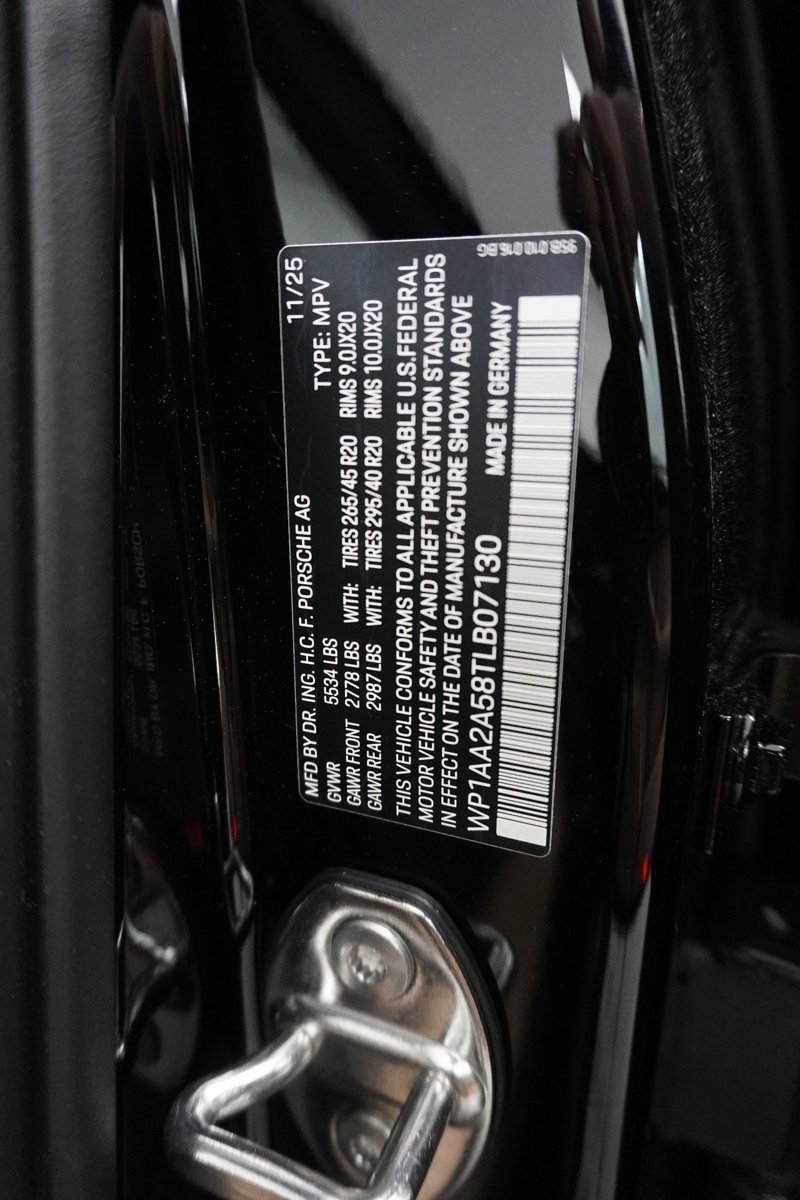 New 2026 Porsche Macan image 29