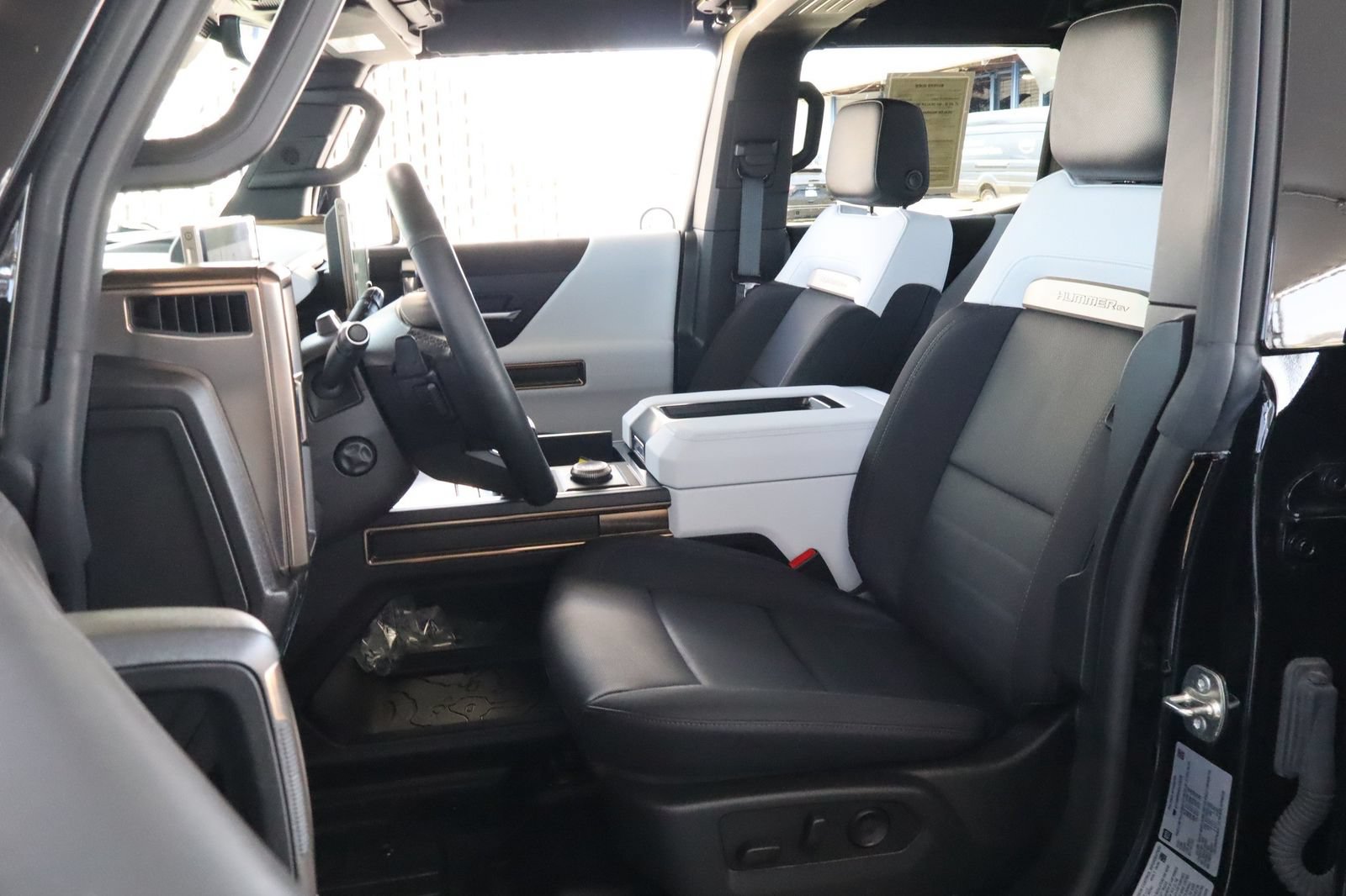 Used 2025 GMC Hummer EV 3X AWD/4WD image 22