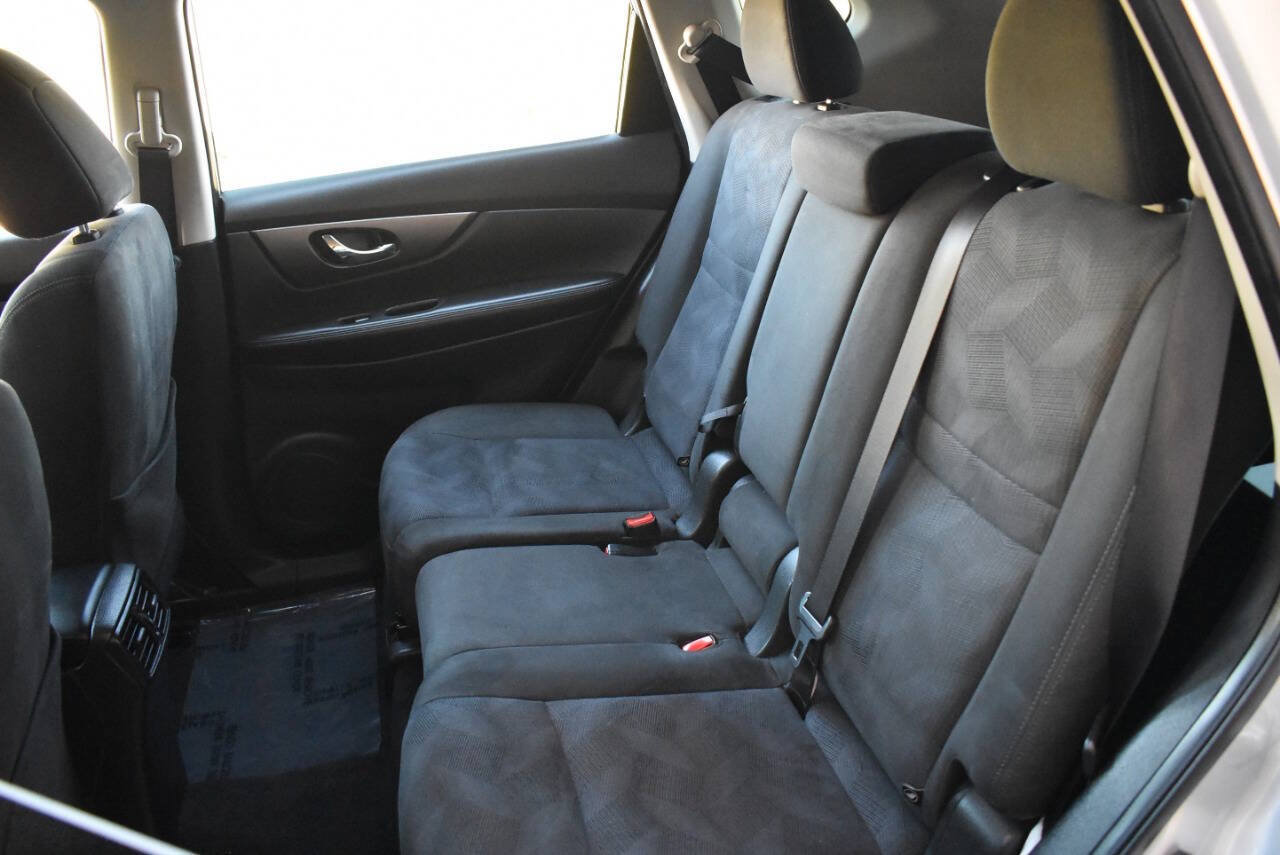 Used 2015 Nissan Rogue SV AWD/4WD image 32