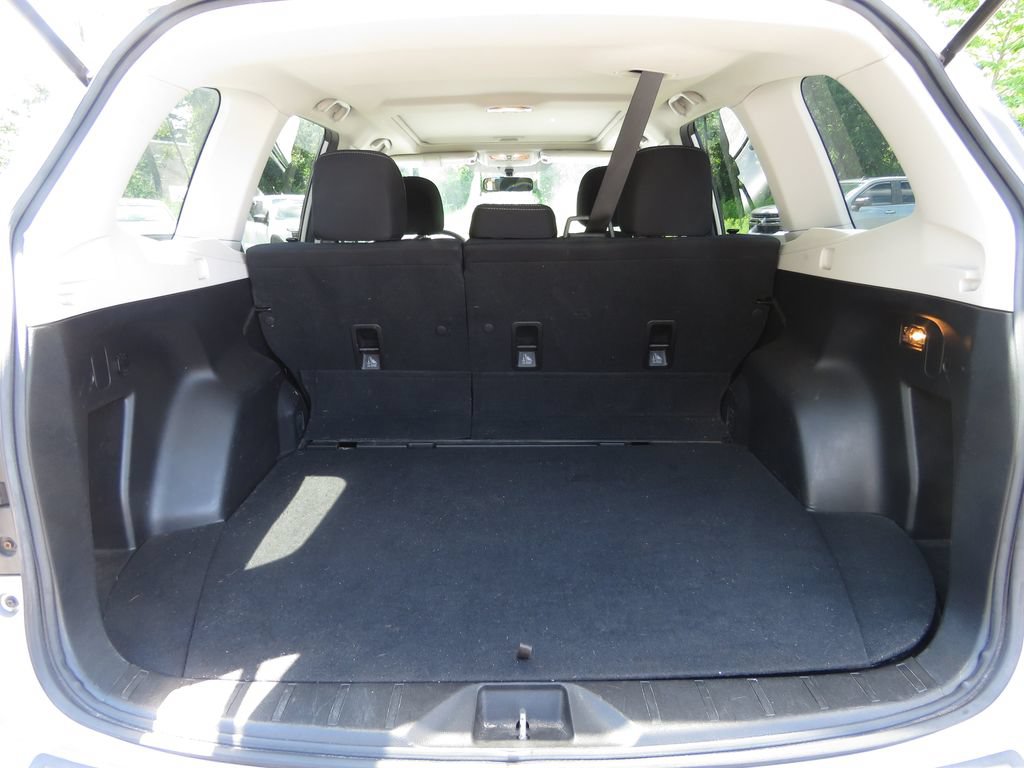 Used 2015 Subaru Forester 2.5i Premium w/ All-Weather Package AWD/4WD image 17