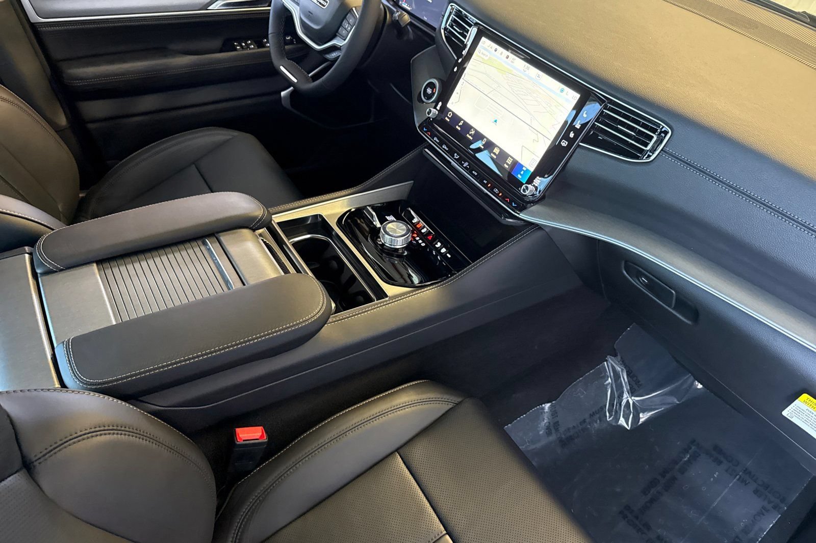 New 2026 Jeep Grand Wagoneer Limited w/ Premium Group II AWD/4WD image 16