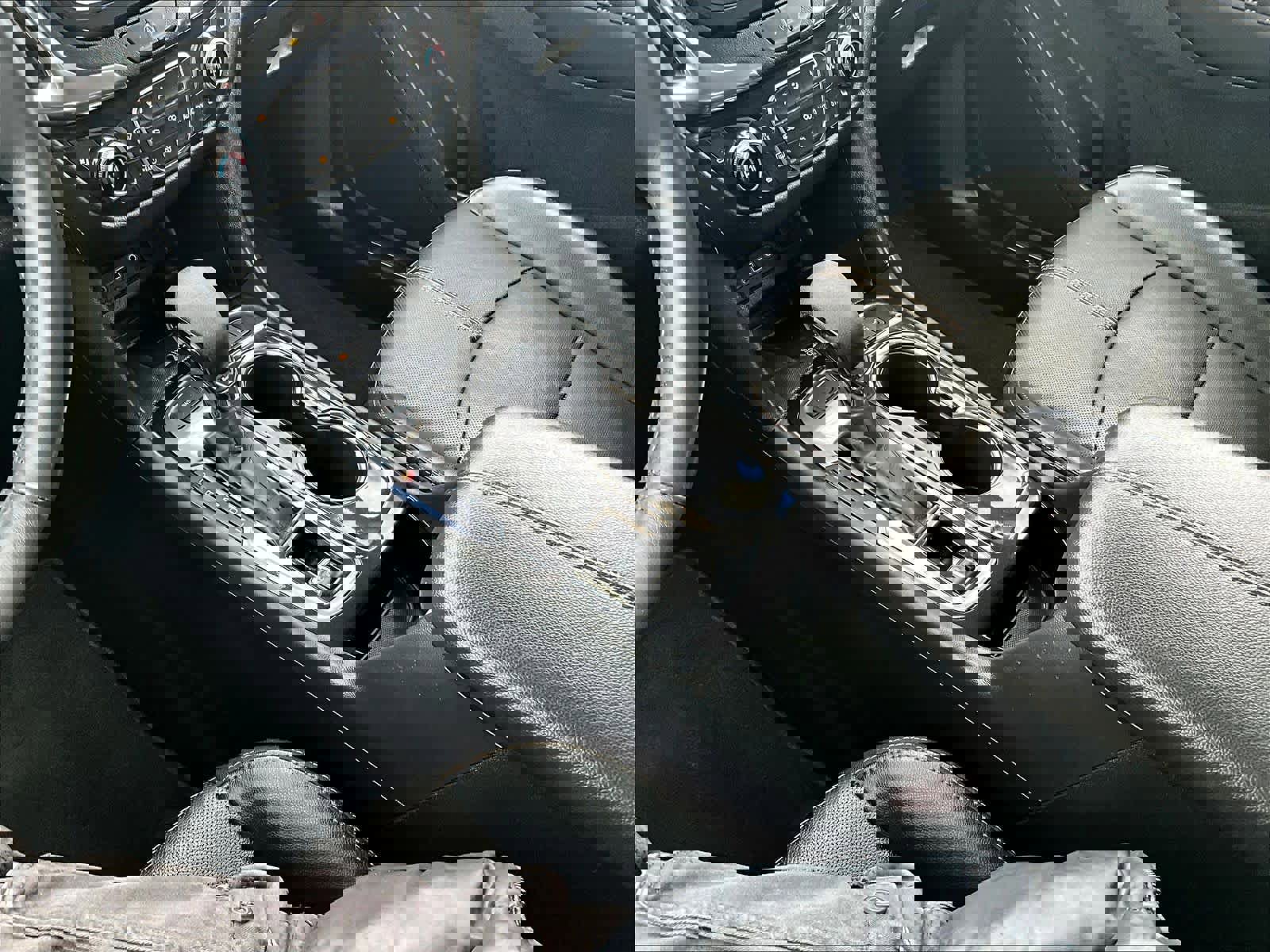 Used 2022 Chevrolet Equinox Premier image 19