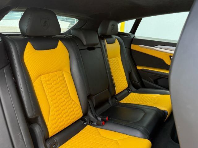 Used 2020 Lamborghini Urus image 20