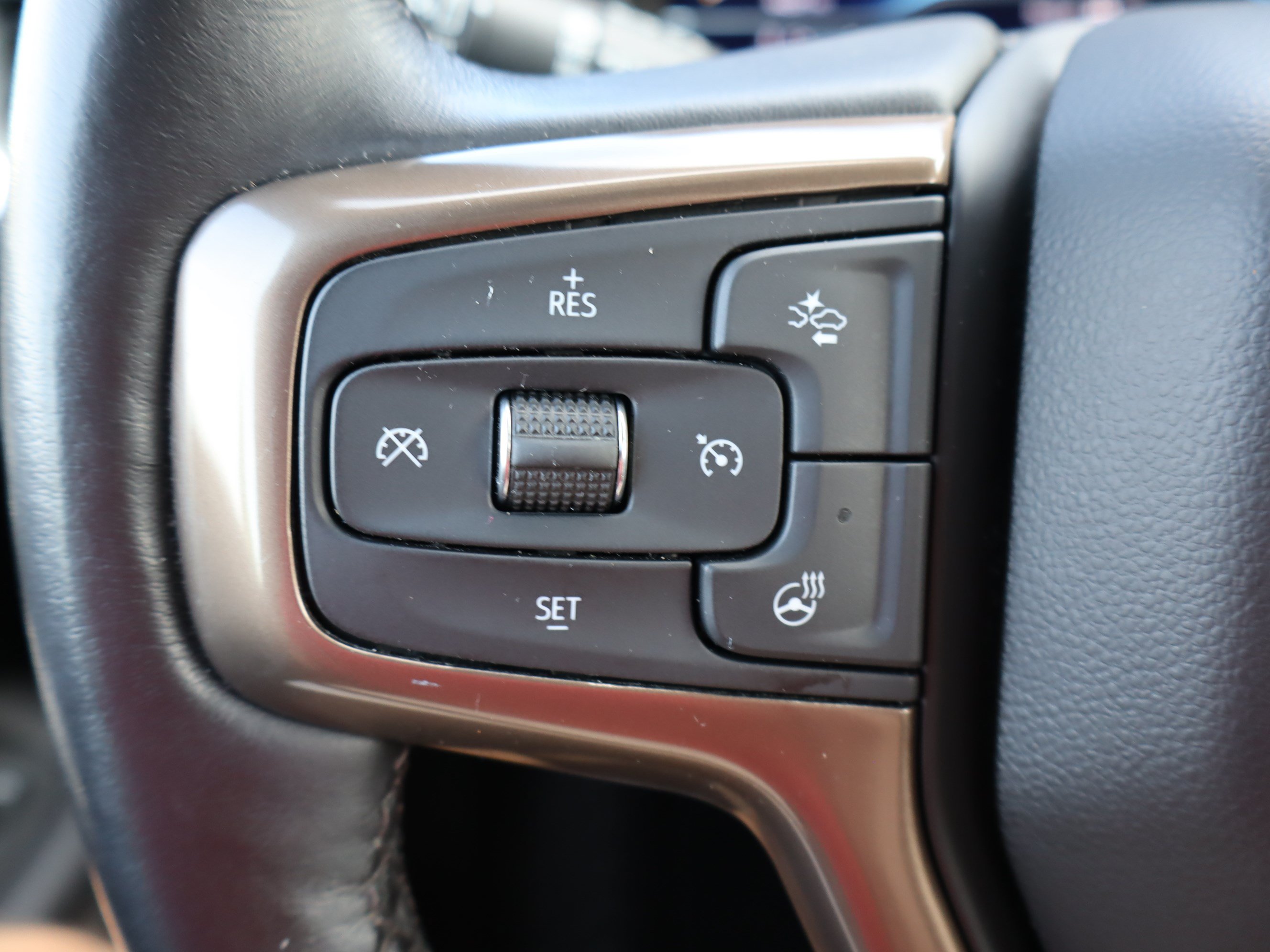 Used 2022 Chevrolet Tahoe High Country AWD/4WD image 23