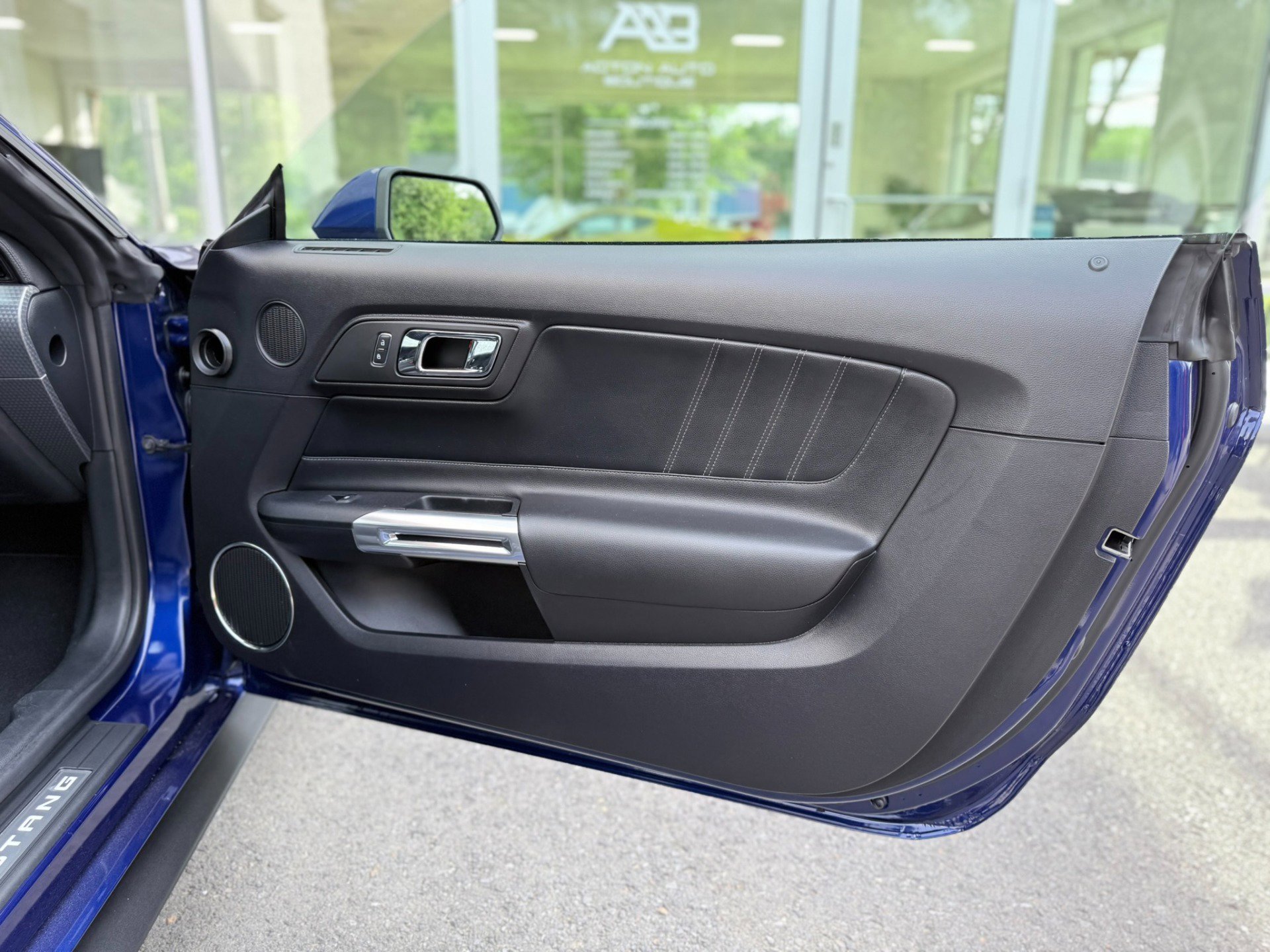 Used 2015 Ford Mustang GT Premium w/ GT Performance Package RWD image 29