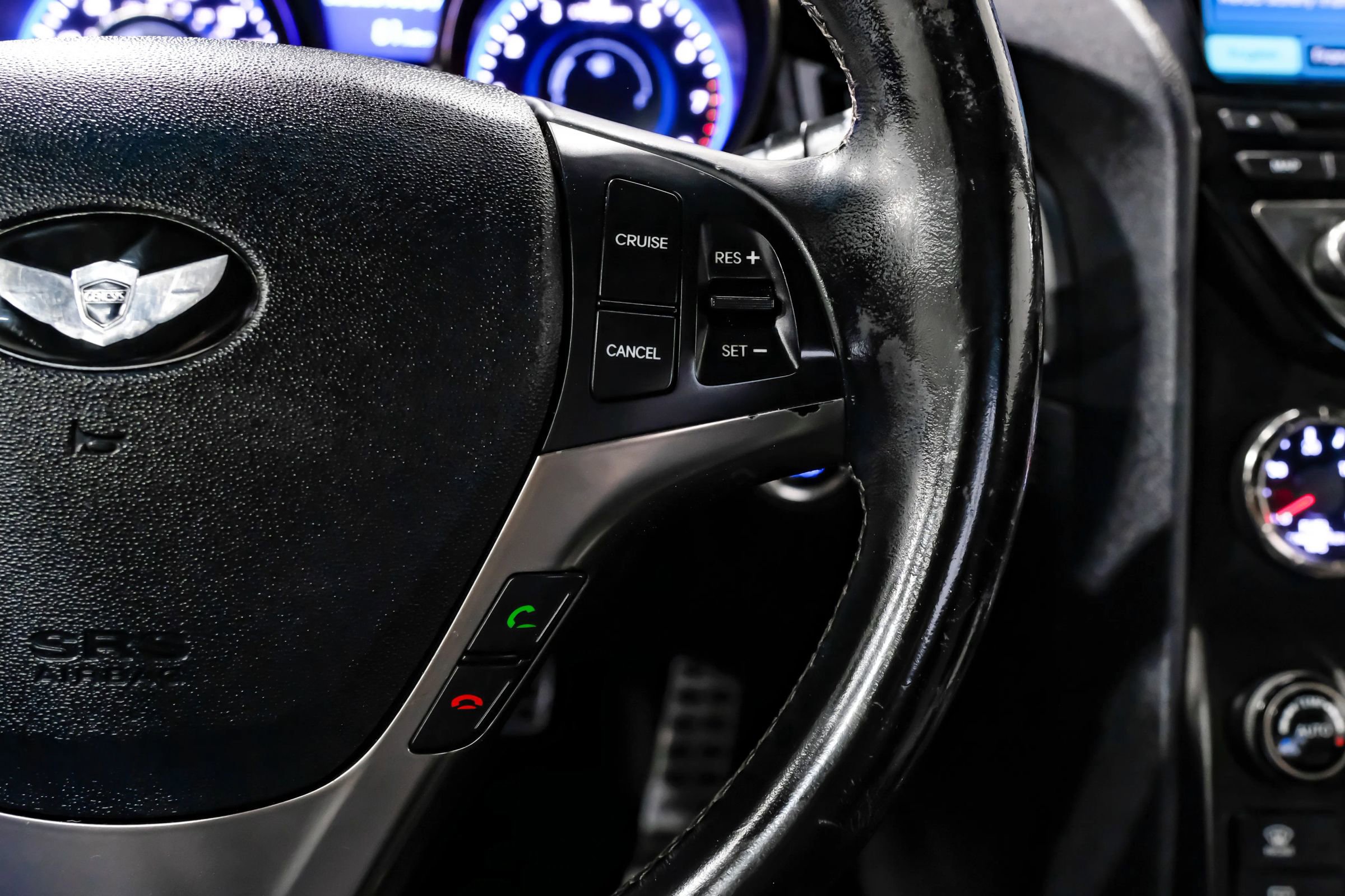 Used 2013 Hyundai Genesis 3.8 RWD image 19