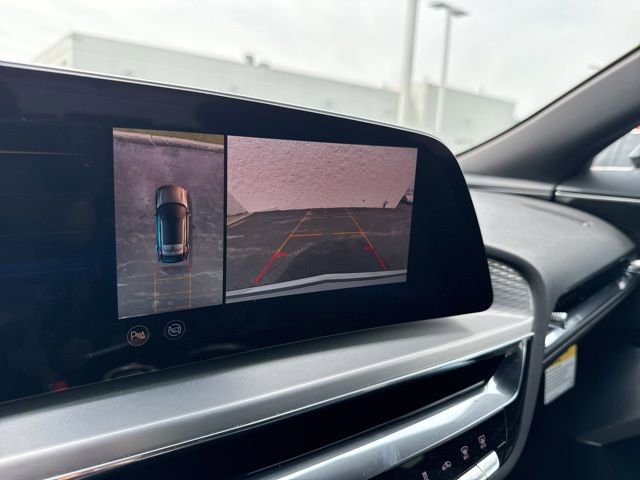 Used 2025 Cadillac Lyriq Luxury w/ LPO, Floor Liner Package image 19