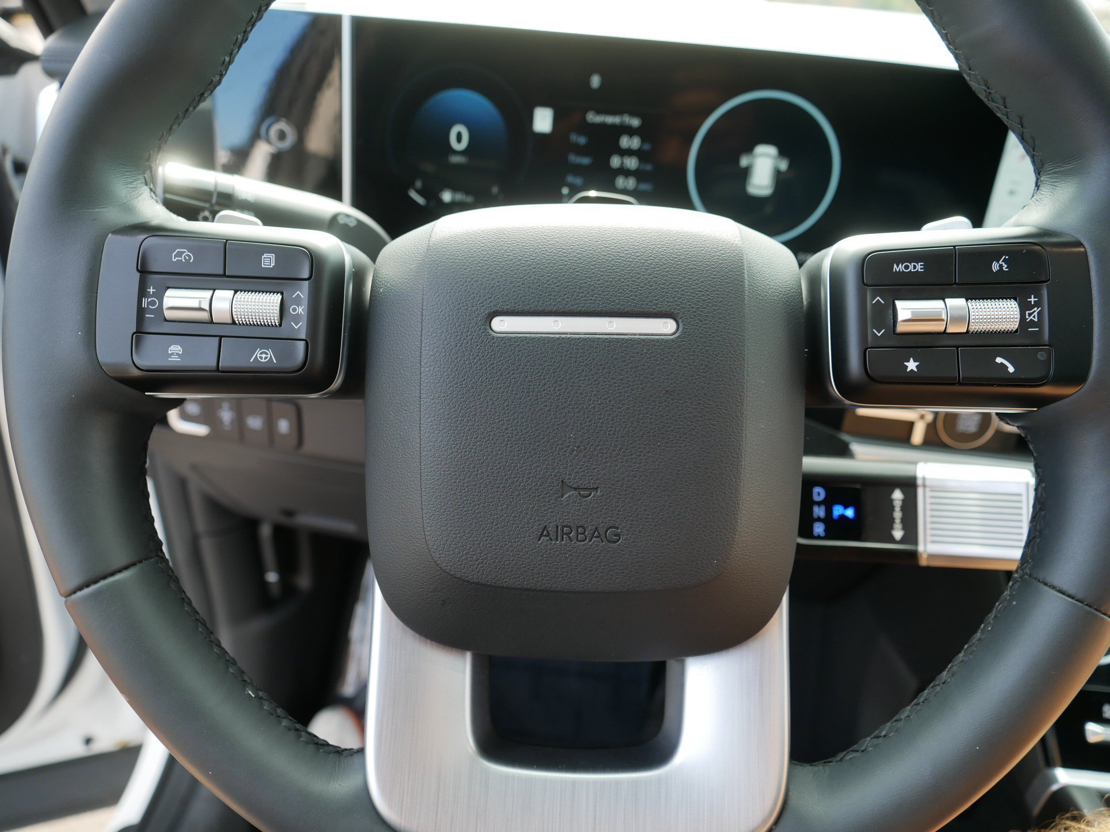 Used 2025 Hyundai Santa Fe Limited AWD/4WD image 25