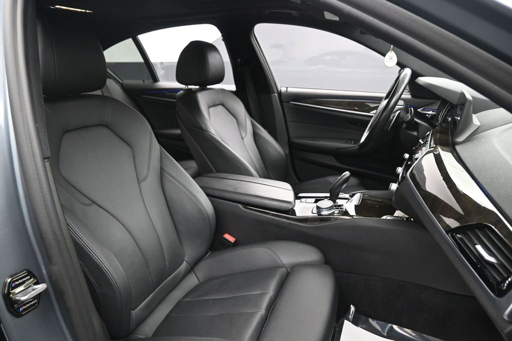 Used 2018 BMW 530e image 18