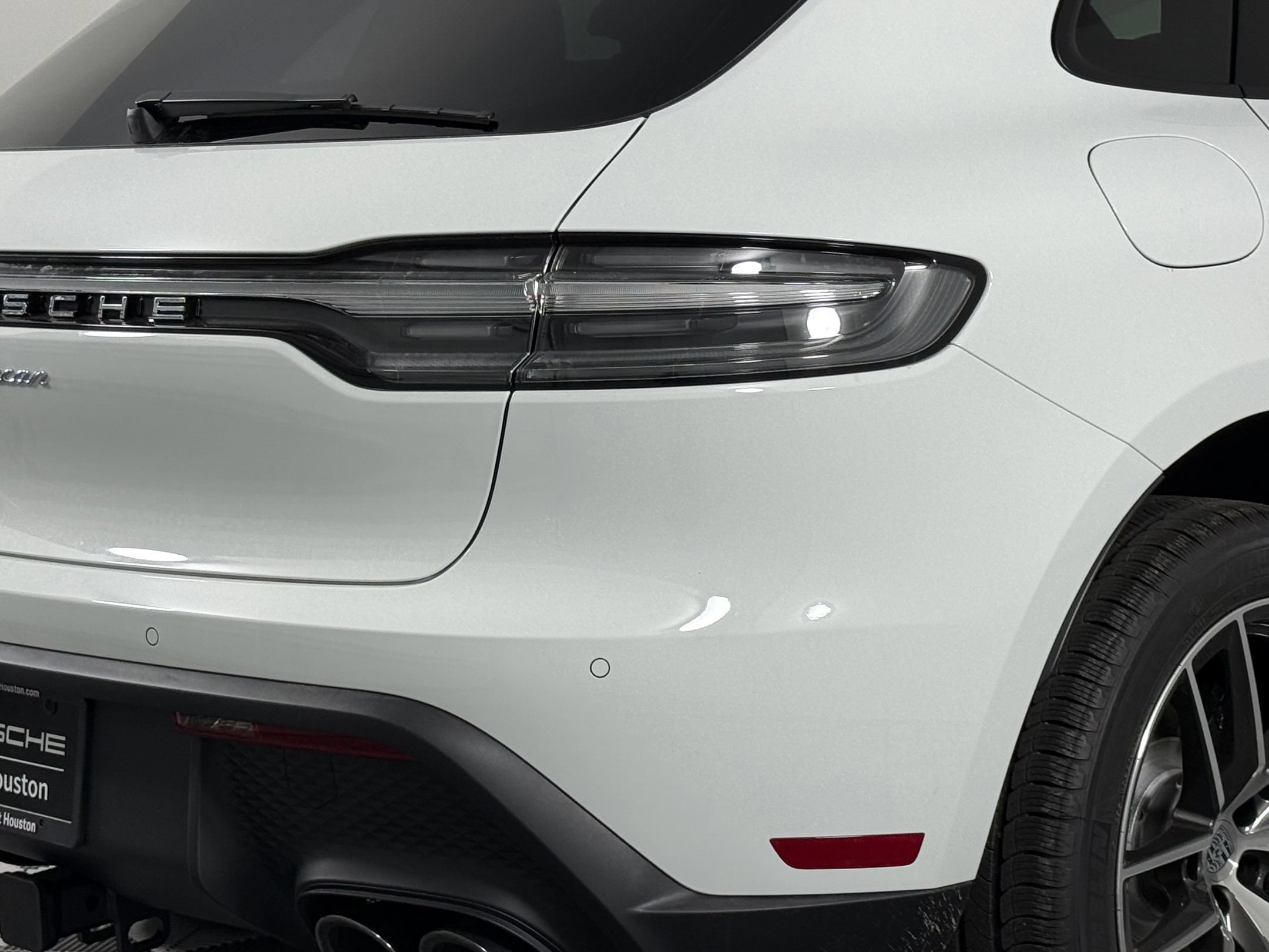 Certified 2026 Porsche Macan AWD/4WD image 13
